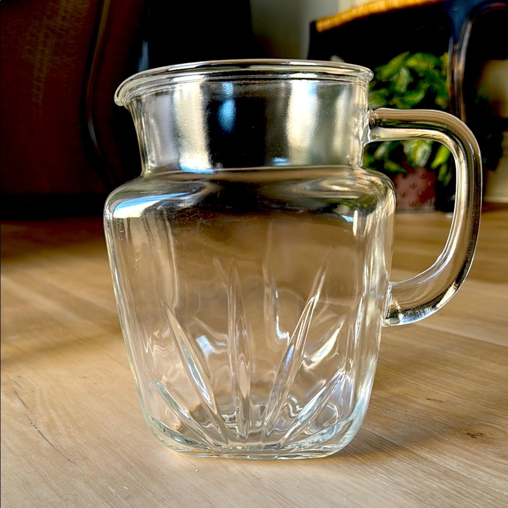 Elegant Clear Starburst Glass Pitcher ** Star on Bottom
